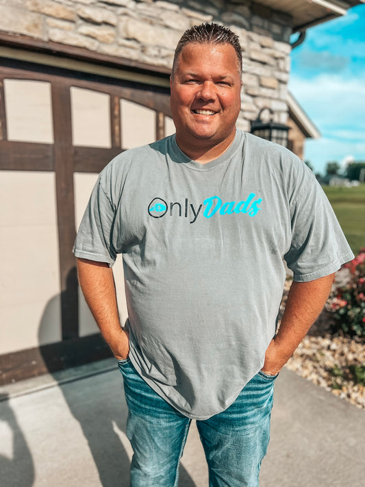 ONLY DADS TEE